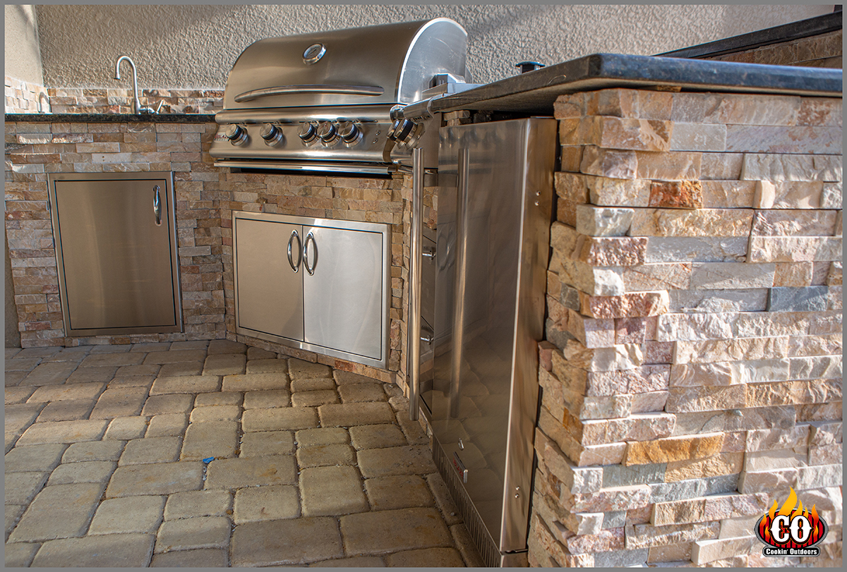 Outdoor Kitchen HighBar The Ridge, Wesley Chapel FL Outdoor